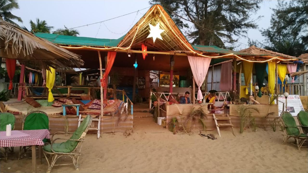 Mountain Palm patnem beach Bagian luar foto